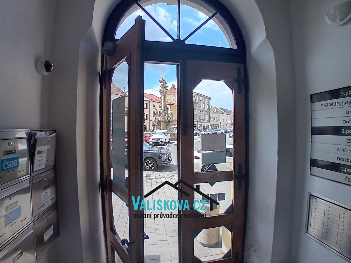 Pronájem kanceláře 16 m² – fotografie 2
