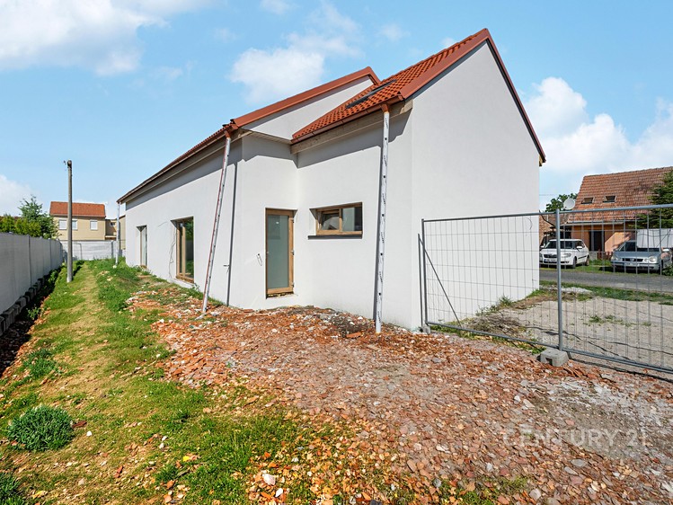 Квартира 4+kk на продаж, 144 м² (30 з 36)