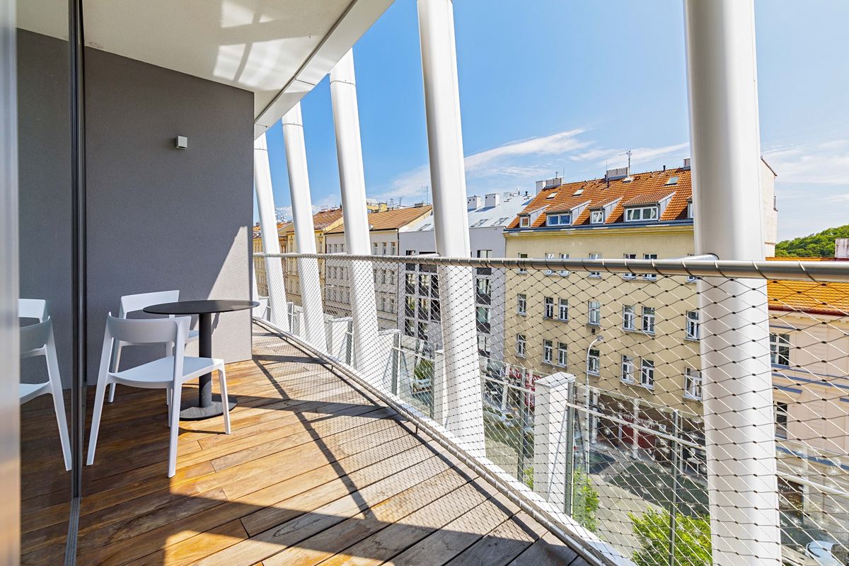 Pronájem bytu 2+kk 62 m²