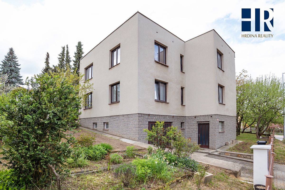 Prodej rodinného domu 231 m², pozemek 630 m² – fotografie 3