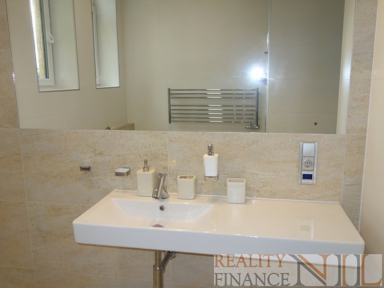 Prodej bytu 3+kk, 82 m² (4 z 37)