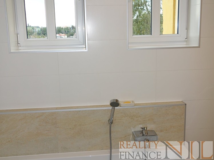 Prodej bytu 3+kk, 82 m² (6 z 37)