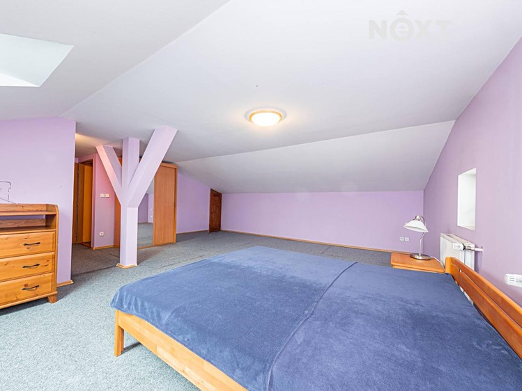 Prodej domu, 200 m² (10 z 25)