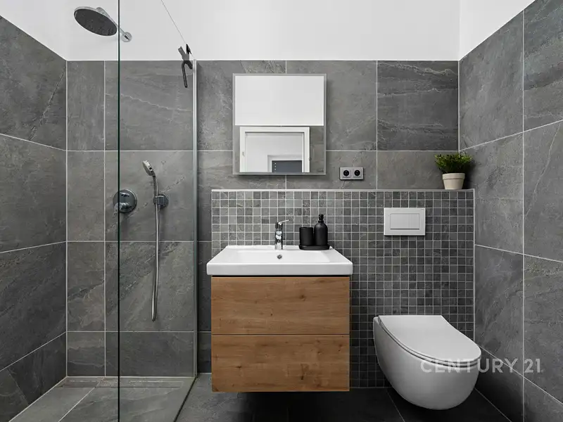 Prodej rodinného domu 172 m², pozemek 612 m², Hajany – náhled fotky 2