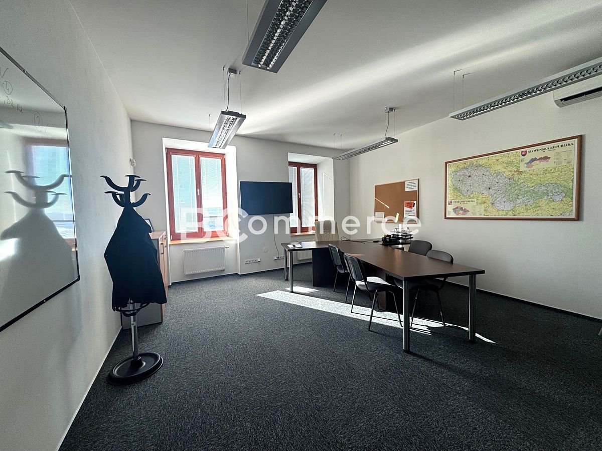 Pronájem kanceláře 103 m²
