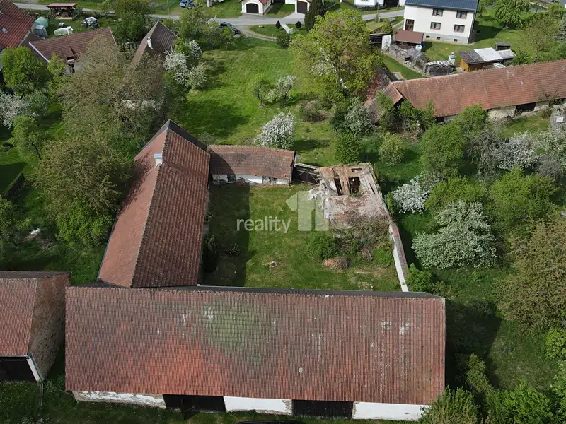 Prodej zemědělské usedlosti 80 m², pozemek 2605 m², Buřenice – náhled fotky 3