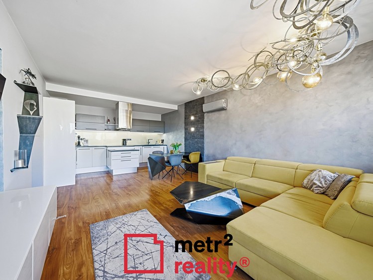 Prodej bytu 3+kk, 83 m² (2 z 29)