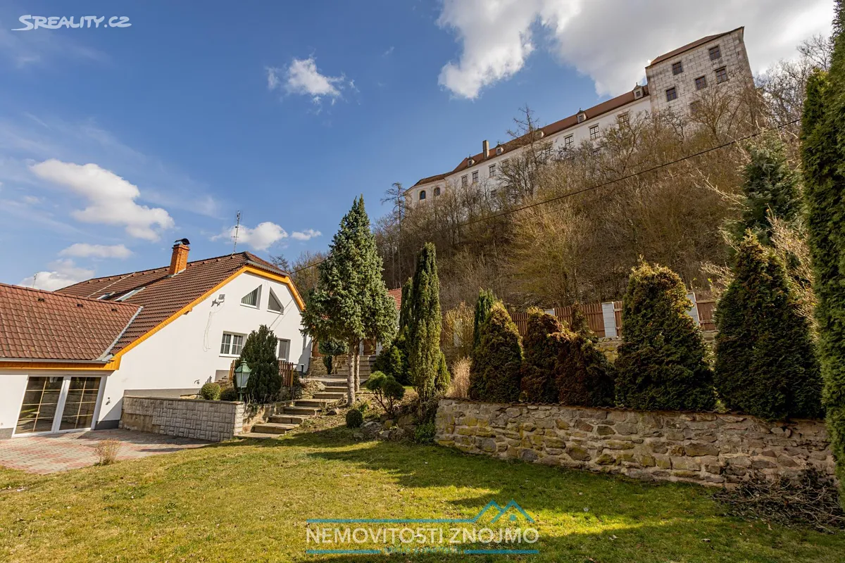Prodej vícegeneračního domu 350 m², pozemek 868 m² – pohled 3