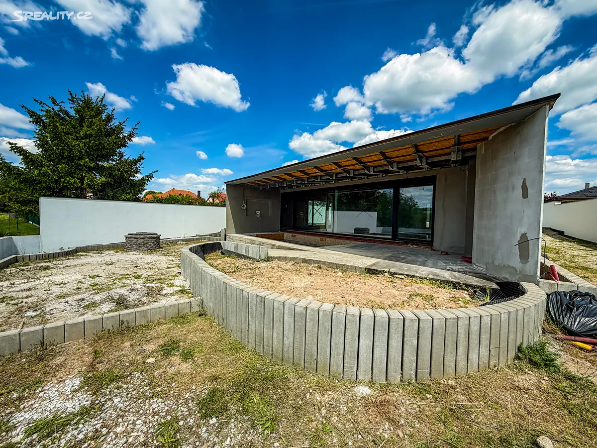 Prodej rodinného domu 150 m², pozemek 823 m² – pohled 4