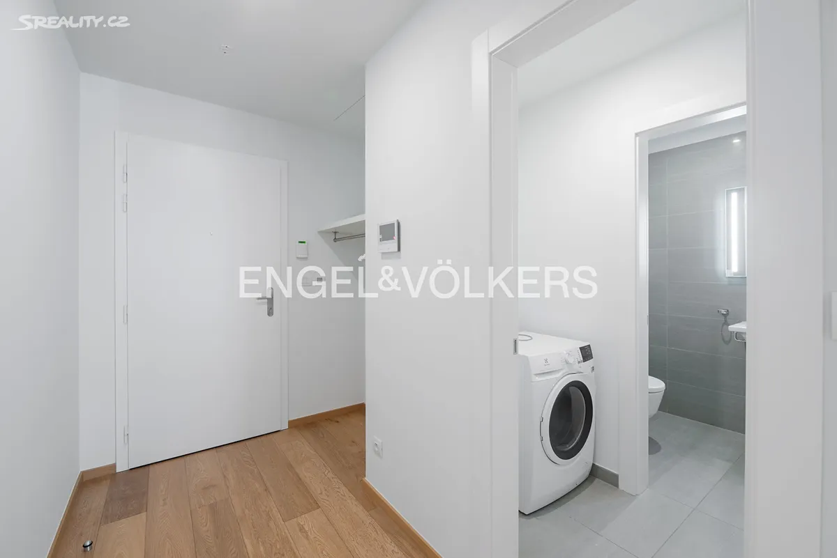 Pronájem bytu 2+kk 73 m² – další
