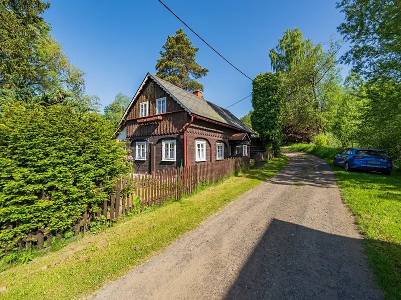 Prodej chalupy 100 m², pozemek 292 m², Chřibská – náhled fotky 1