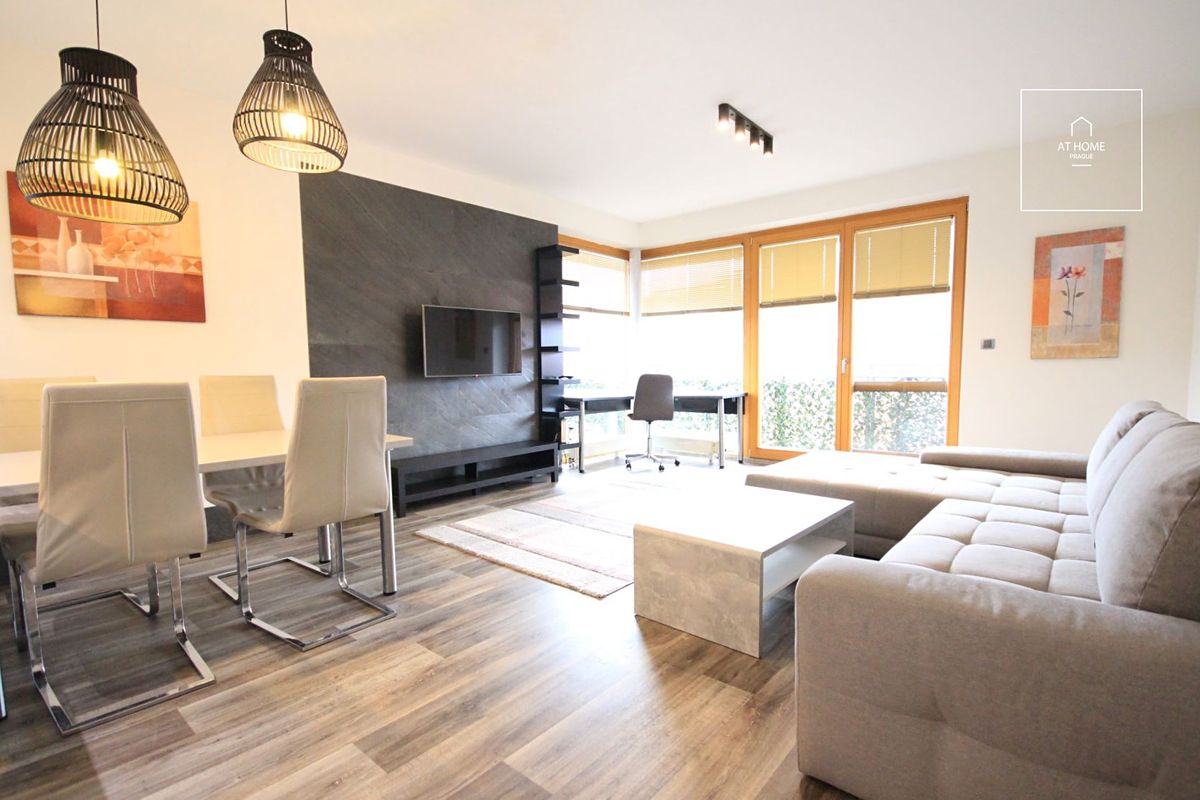 Pronájem bytu 3+kk 100 m²