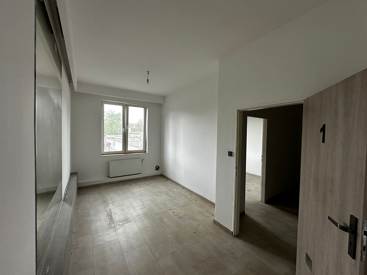 Prodej obchodního prostoru 133 m² – fotografie 2