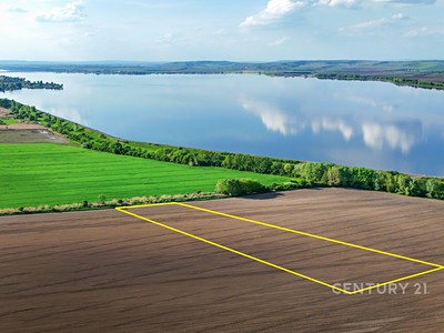 Prodej  pole 9 682 m²