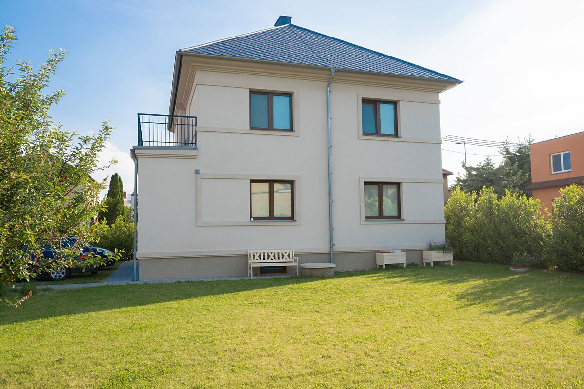 Prodej vily 144 m², pozemek 750 m² – fotografie 3