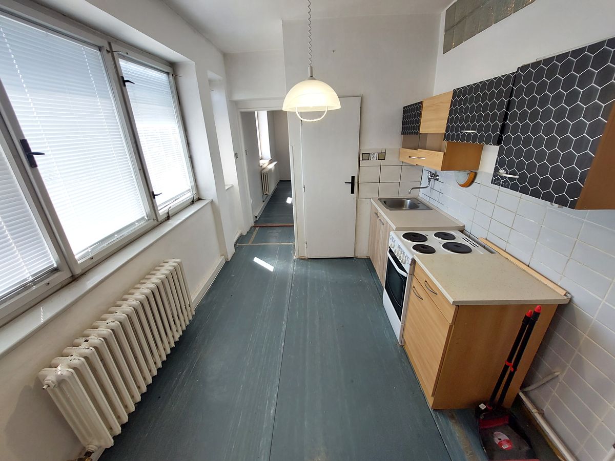 Pronájem bytu 3+1 111 m² – fotografie 2
