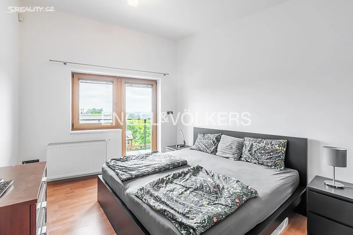 Pronájem vily 315 m², pozemek 1493 m² – pohled 6