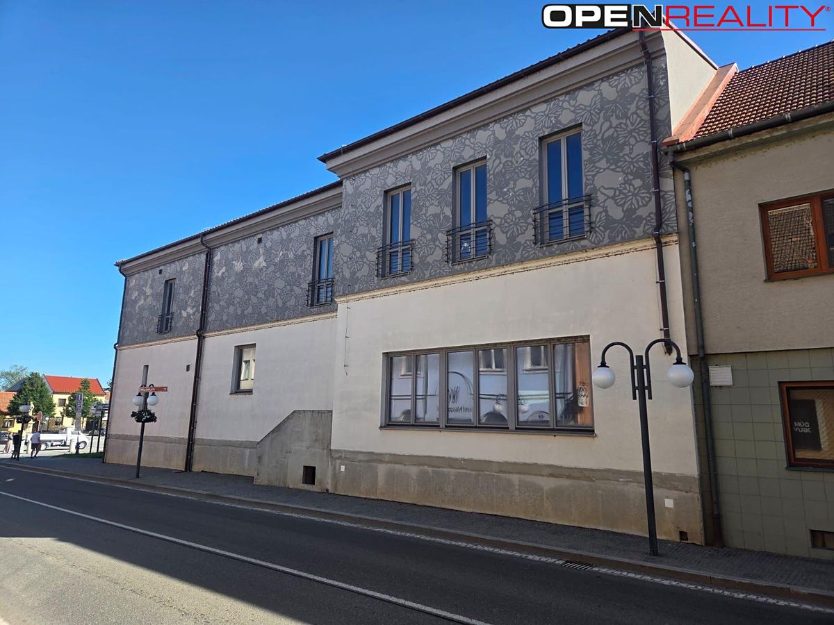 Prodej komerční nemovitosti 1080 m²