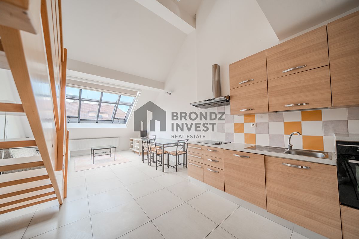 Pronájem bytu 2+kk 65 m²