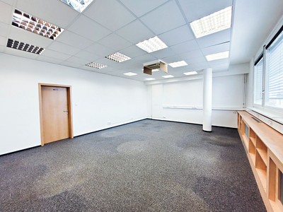 Pronájem kanceláře 135 m²