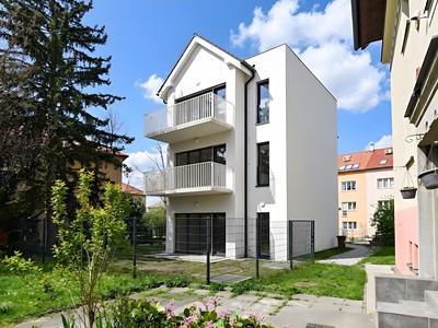 Prodej  rodinného domu 272 m², pozemek 272 m²