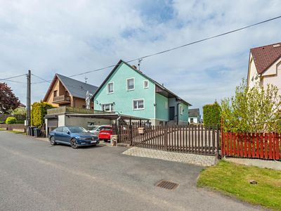 Prodej rodinného domu 285 m², pozemek 806 m²