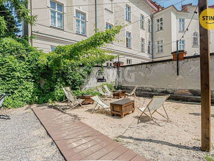 Комерційне приміщення на продаж, 84 м² (21 з 47)