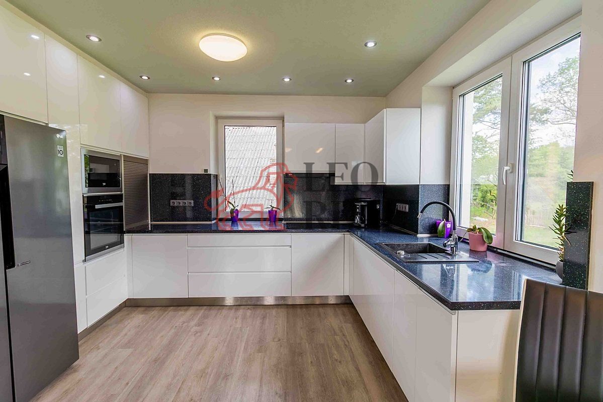Prodej rodinného domu 104 m², pozemek 1959 m² – fotografie 4