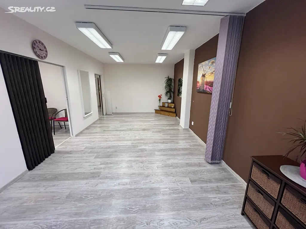 Pronájem kanceláře 65 m², Liberec