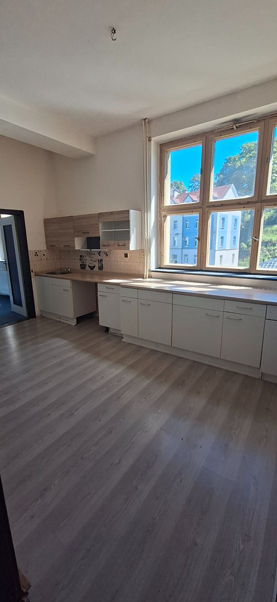 Pronájem bytu 4+1 91 m² – fotografie 3