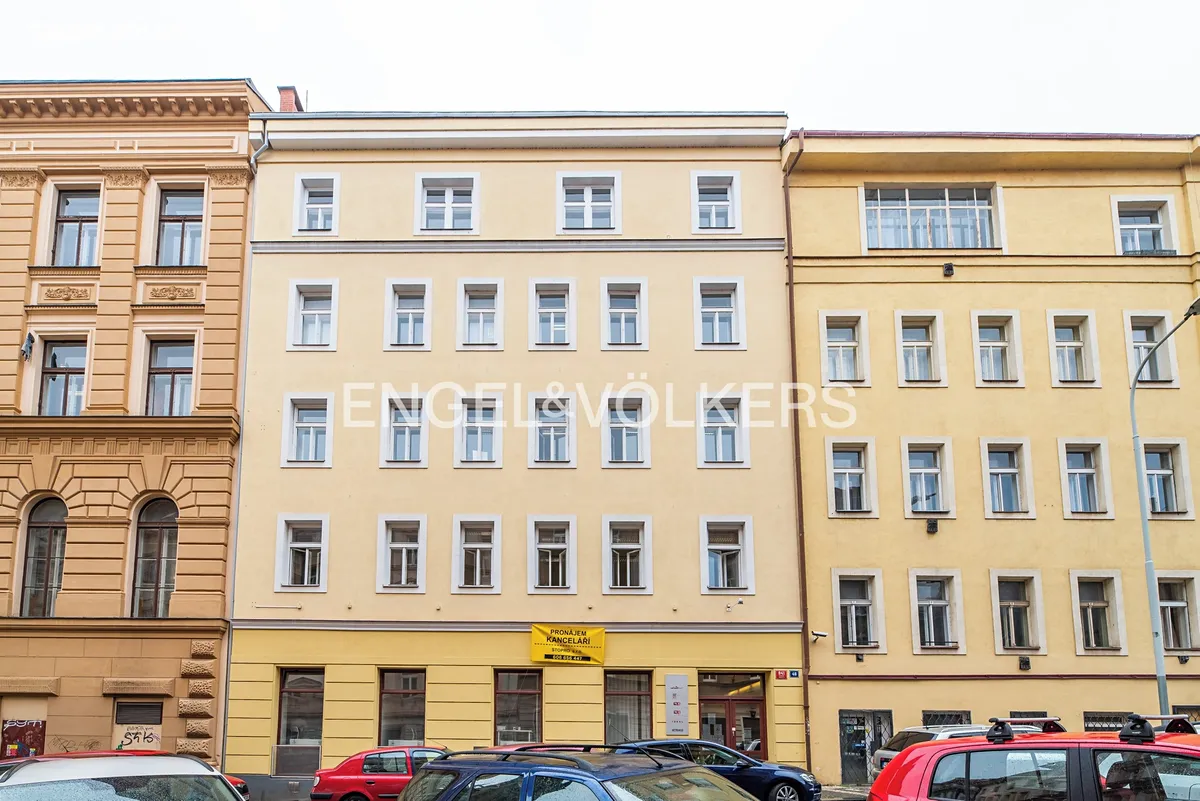 Pronájem kanceláře 132 m², Vlkova