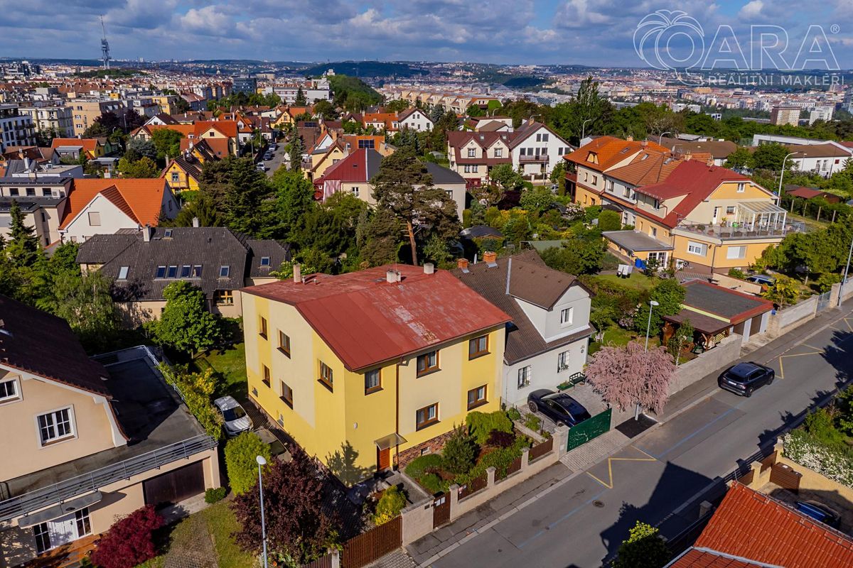 Prodej rodinného domu 270 m², pozemek 431 m²