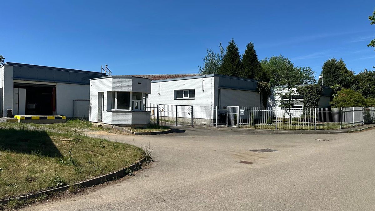 Prodej skladového prostoru 809 m²