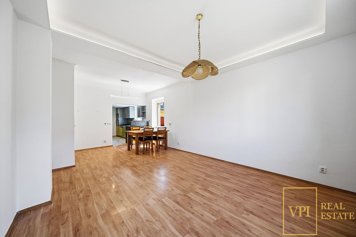 Prodej rodinného domu 155 m², pozemek 615 m² – fotografie 5