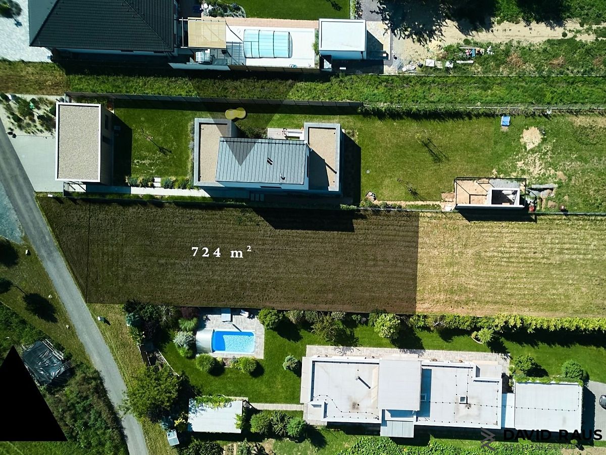 Prodej stavebního pozemku 724 m²