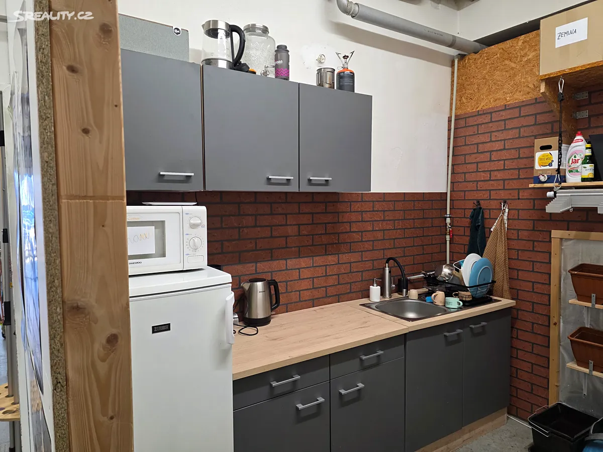 Pronájem obchodního prostoru 102 m² – pohled 6