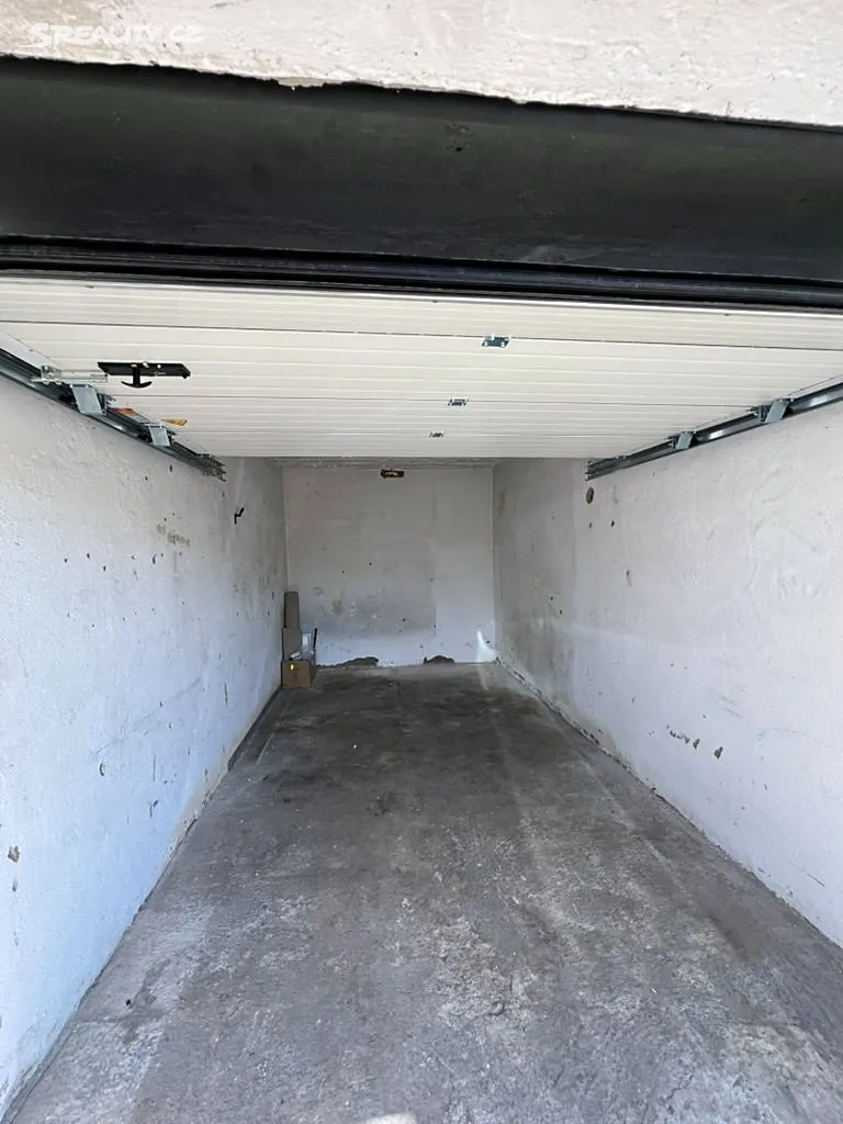 Pronájem garáže 18 m² – pohled 3