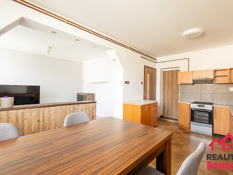 Prodej bytu 3+1, 77 m² (9 z 30)