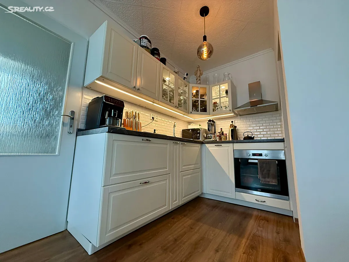 Pronájem bytu 2+kk 64 m² – pohled 5