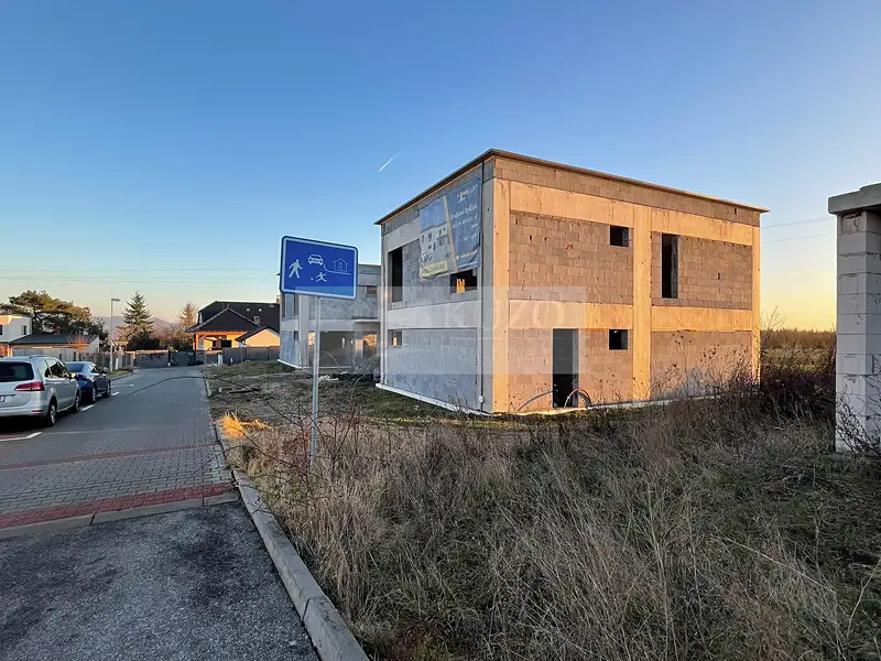 Prodej rodinného domu 168 m², pozemek 458 m², Mladá Boleslav – náhled fotky 3