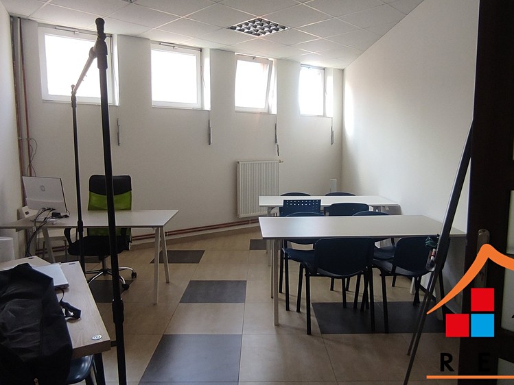 Комерційне приміщення в оренду, 241 м² (8 з 8)