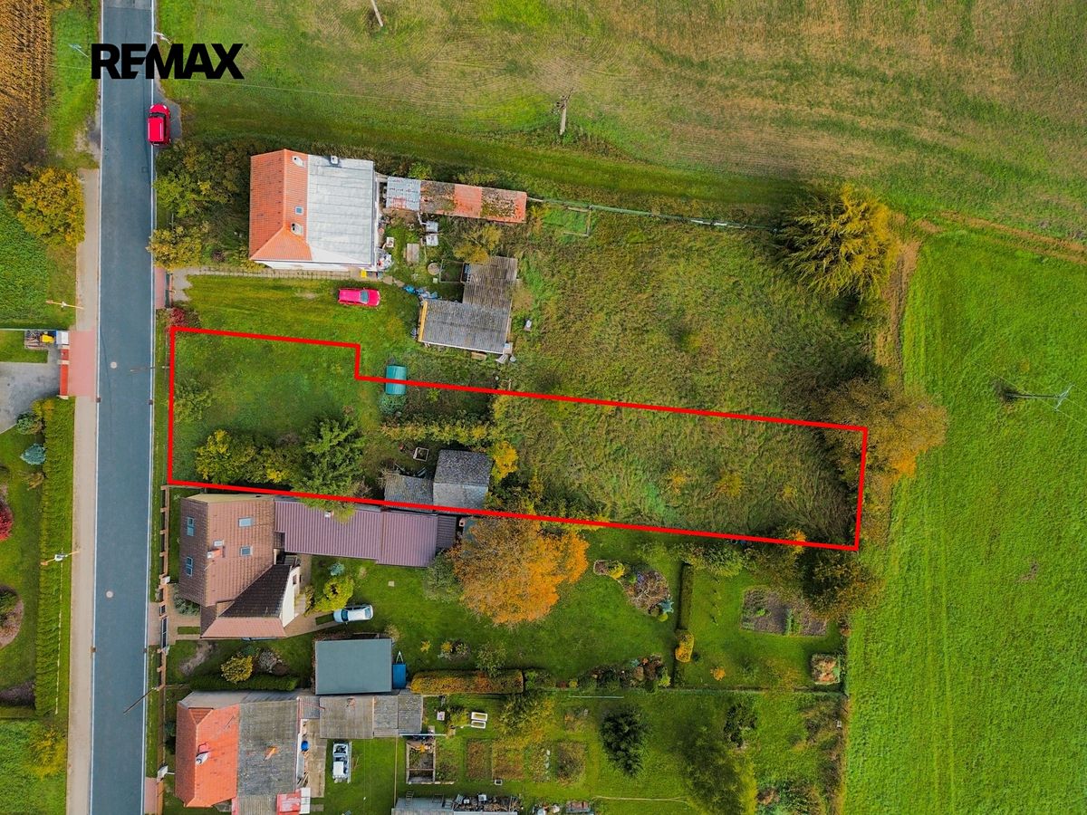 Prodej stavebního pozemku 1000 m², Krchleby – fotka 1 z 3
