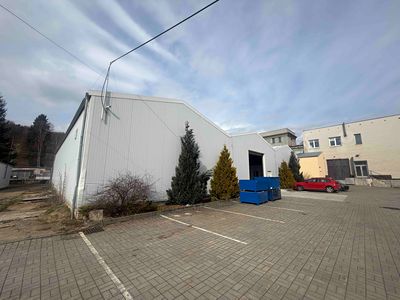 Prodej výrobní haly, prostoru 17000 m²