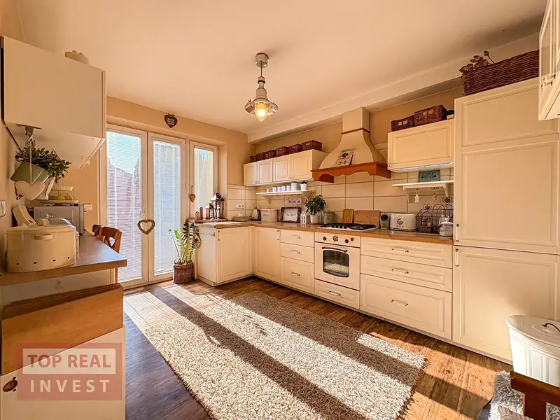 Prodej rodinného domu 178 m², pozemek 285 m², Kroměříž – náhled fotky 1