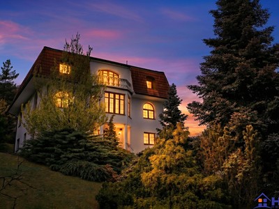 Prodej  vily 450 m², pozemek 2 270 m²