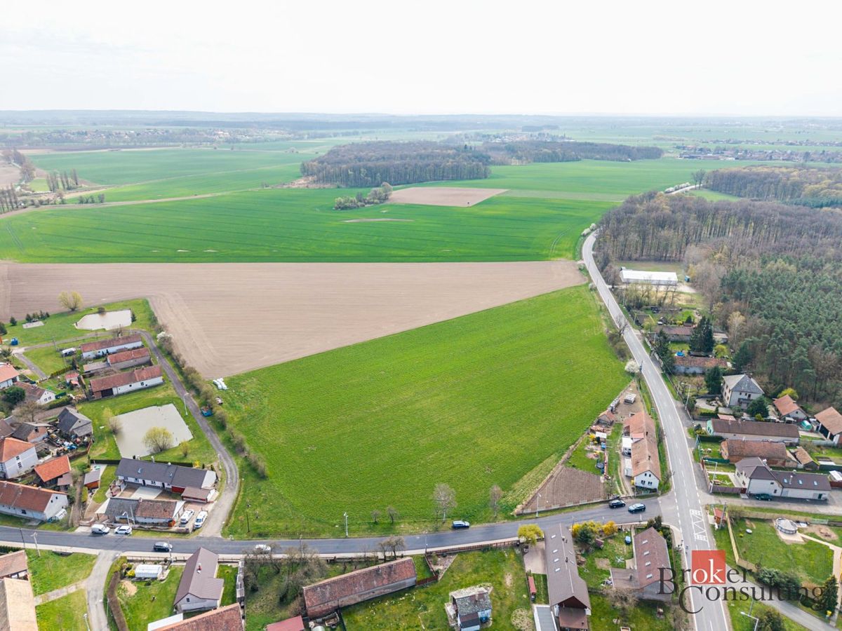 Prodej stavebního pozemku 23509 m² – fotografie 2