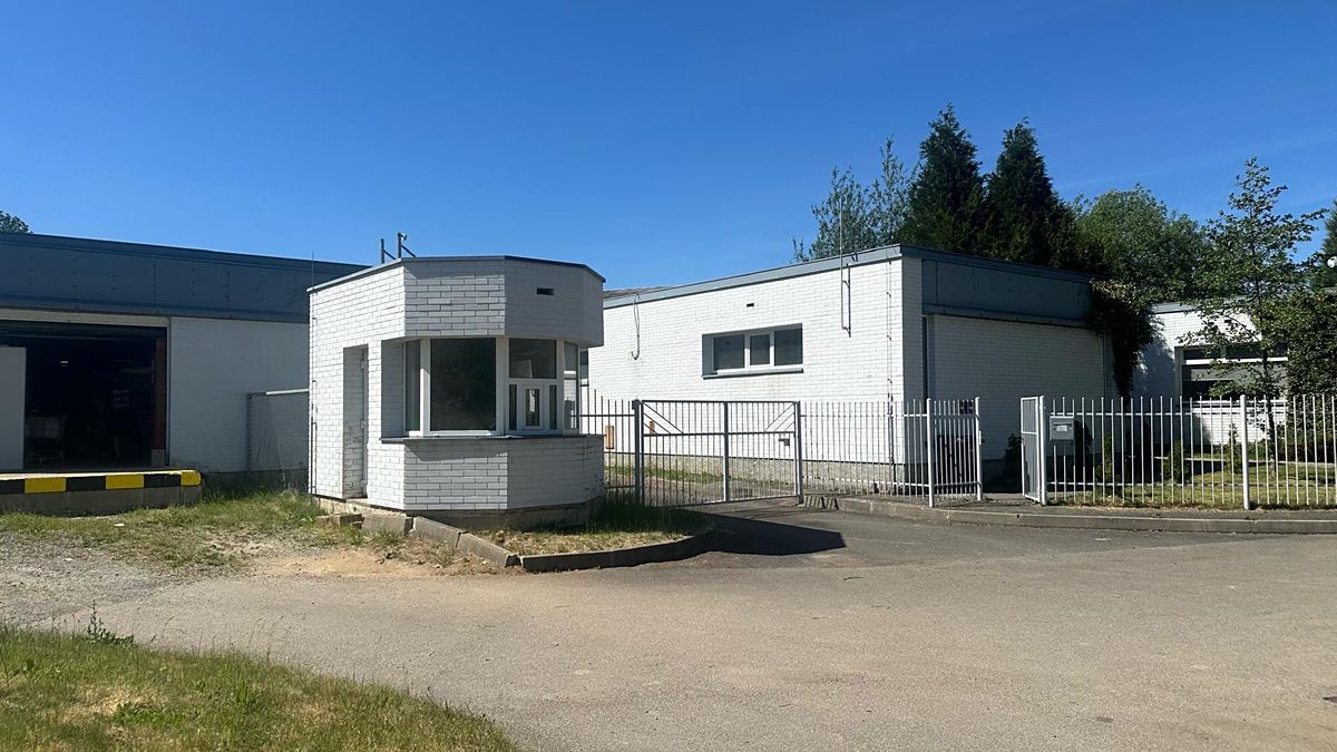 Prodej skladového prostoru 809 m² – fotografie 3