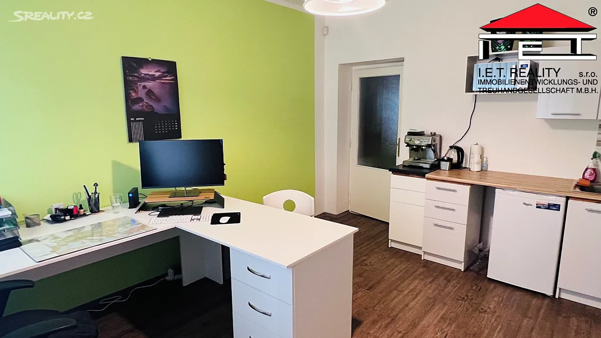 Pronájem kanceláře 84 m² – pohled 4