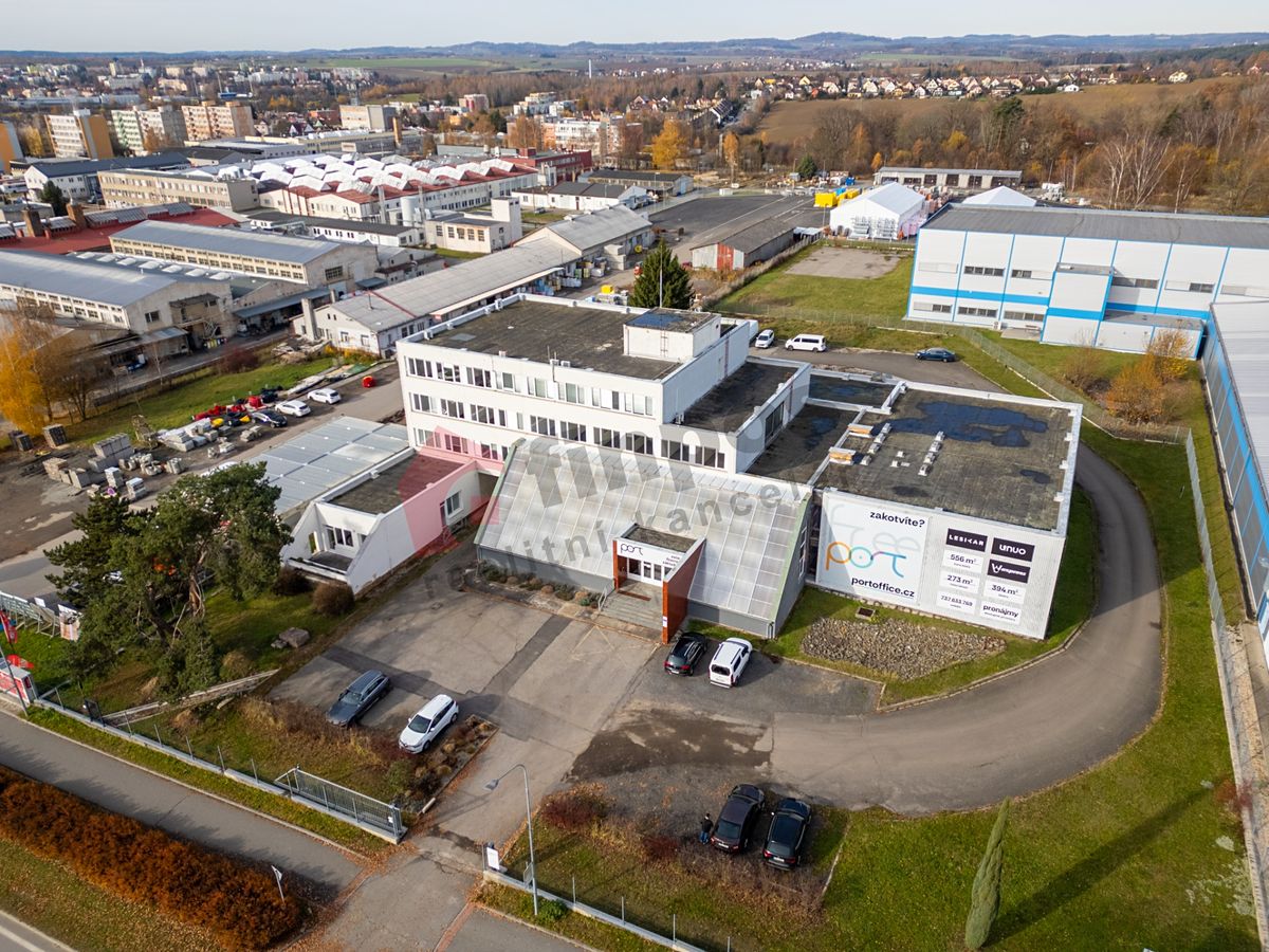 Pronájem kanceláře 131 m² – fotografie 4