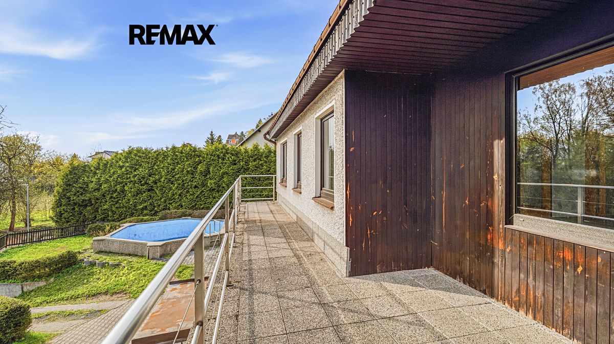 Prodej rodinného domu 164 m², pozemek 713 m² – fotografie 2